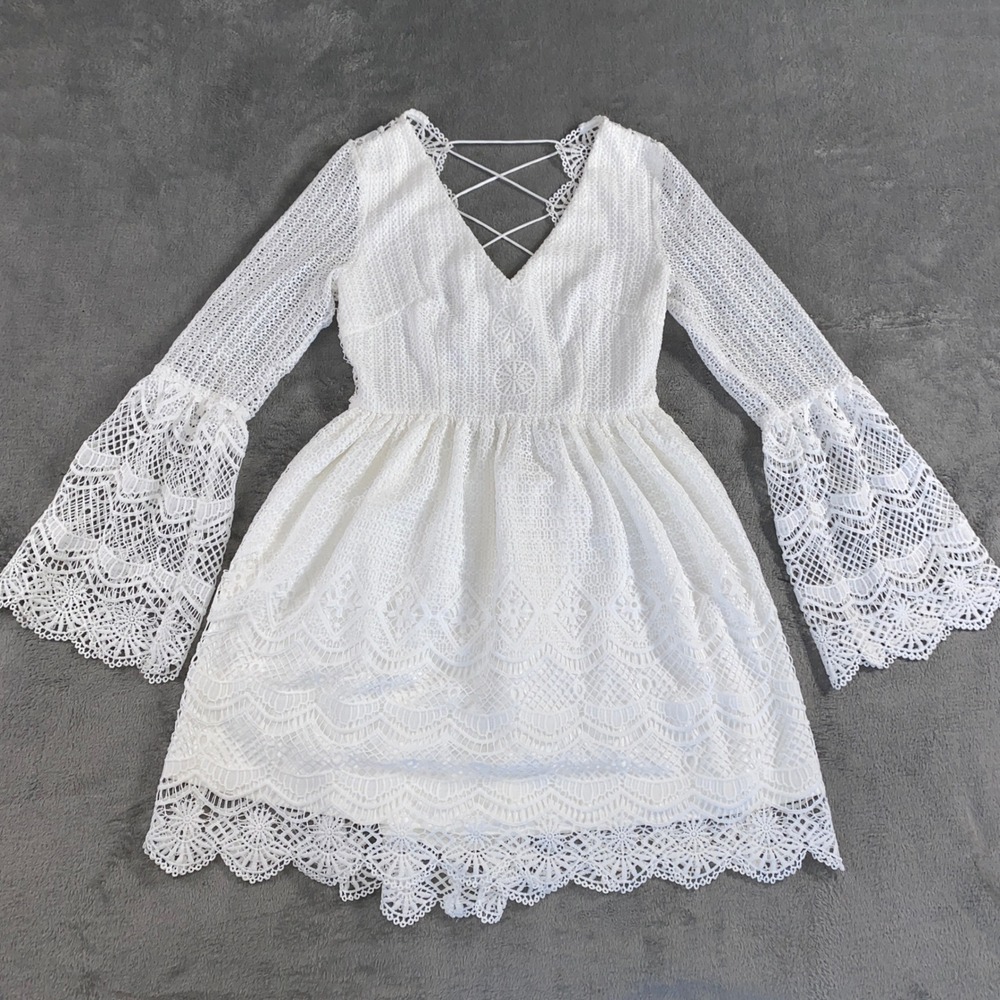 Xenia Boutique Mini Dress Womens S White Lace Bell Sleeve Cross Tie-Back TS163